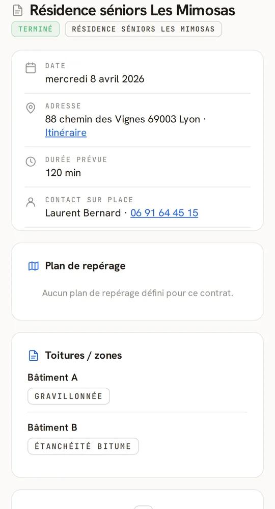Fiche intervention terrain : adresse, contact sur place et toitures par bâtiment